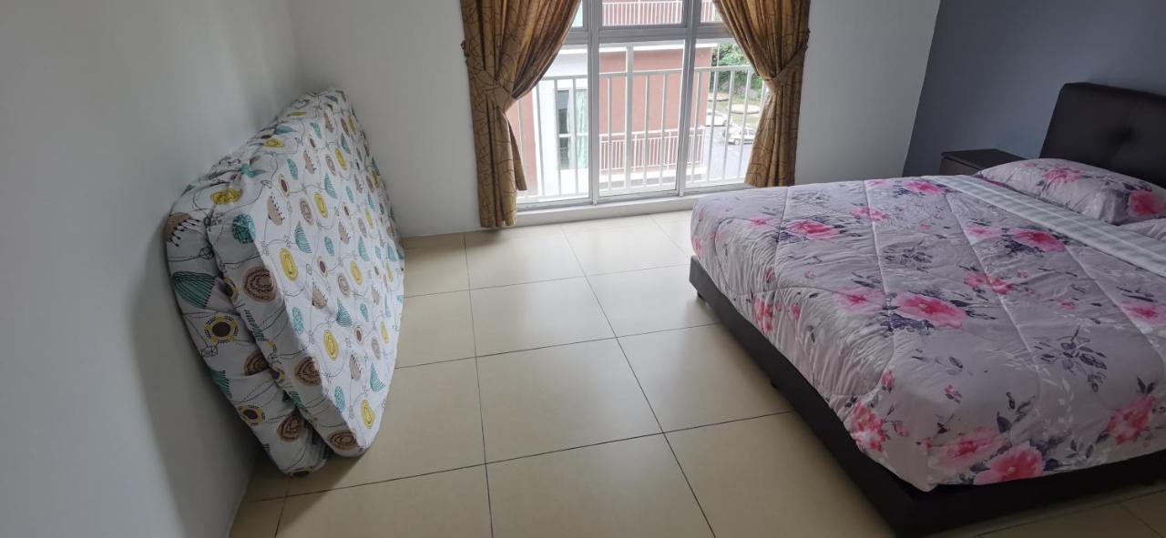 My 4rooms @ Golden Hills Pasar Malam * Cameron Highlands